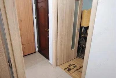 Garsonieră decomandată în Nicolina - 1