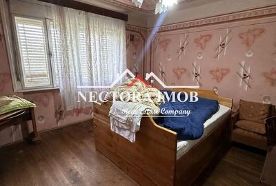 Casă cu 5 camere cu Teren 2300 Mp în Pocola - 6