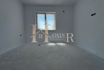 Panouri fotovoltaice.Dormitor matrimonial cu baie si dressing.Teren generos - 12