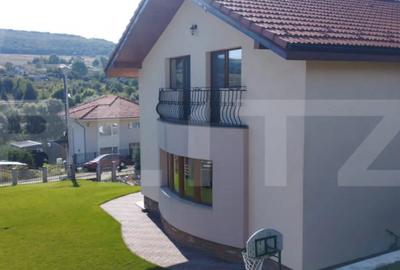 Casă cu 4 camere cu Teren 764 Mp în Central - 17