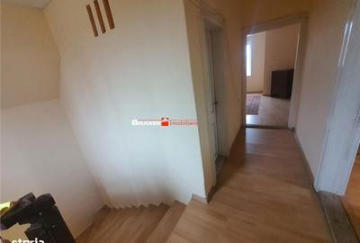 Casă cu 4 camere în Central - 9