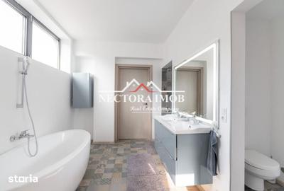 Casă cu 7 camere cu Teren 450 Mp în Central - 13