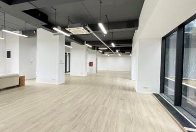 Spațiu comercial, de 270 mp, în Politehnica - 3