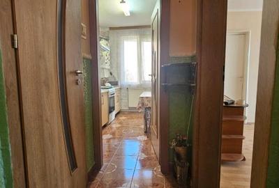 Apartament 3 camere circular, etaj intermediar Calea Bucuresti - 17
