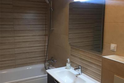 Apartament cu 2 camere decomandat în P-ța Alba Iulia