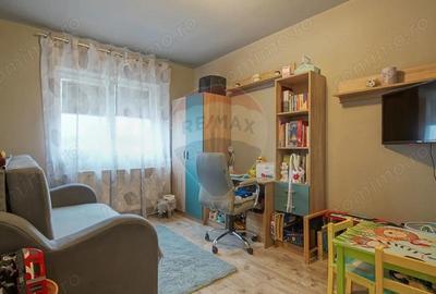 Apartament cu 3 camere de vanzare, Florilor Ra?nov, Comision 0% Apartament cu 3 camere de vanzare, Florilor Ra?nov, Comision 0% - 12