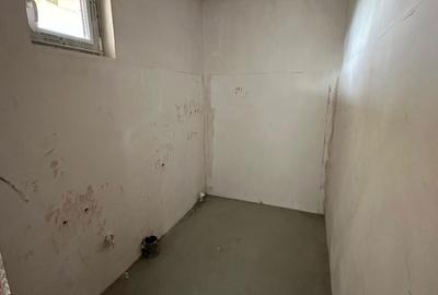 Casă cu 4 camere cu Teren 240 Mp în Clinceni