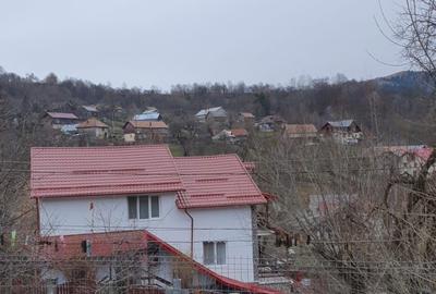 Teren de 1000 mp, în Secăria - 2