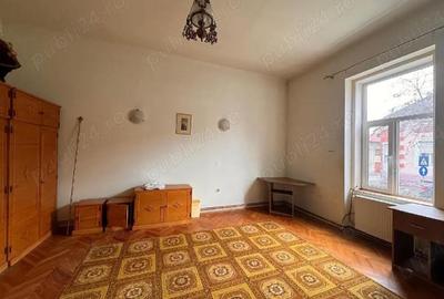 Spațiu comercial, de 60 mp, în Central - 6