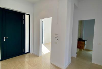 Vila noua eleganta si spatioasa, 5 cam, 4 bai, Laguna Albastra, cartier privat - 6