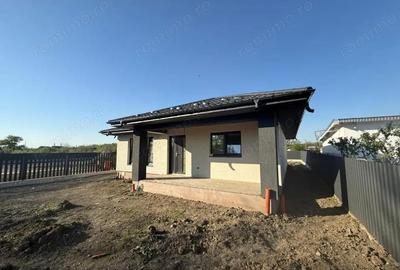 Casă cu 3 camere cu Teren 430 Mp în Central - 4
