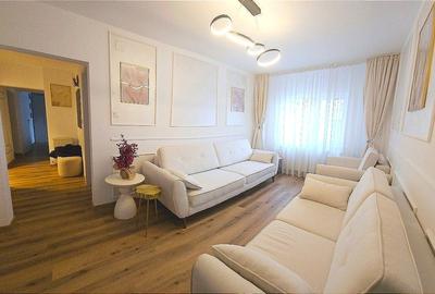Apartament cu 3 camere decomandat în Centrul Civic