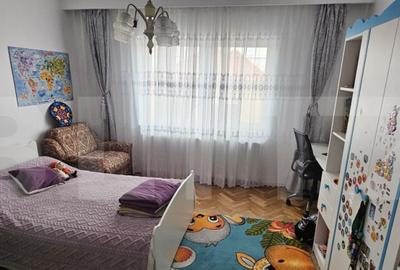 Casă cu 4 camere cu Teren 500 Mp în Micro 4 - 11