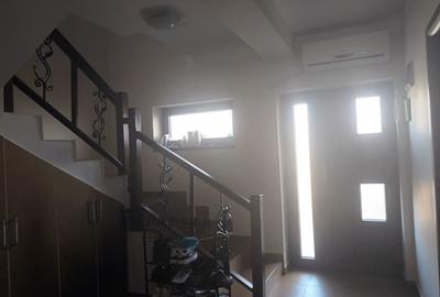 Casă cu 5 camere cu Teren 530 Mp în Central - 10