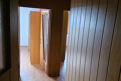 Apartament cu 3 camere decomandat în Brânceni - 3