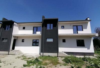 Casă cu 4 camere cu Teren 180 Mp în 1 Decembrie - 9