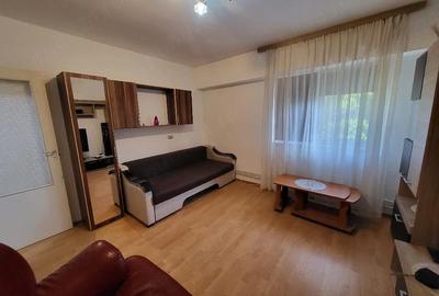 Garsonieră decomandată în Central - 1