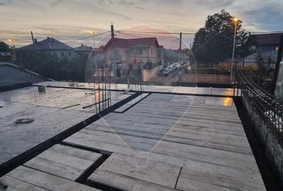 Casă individuală cu 6 camere cu Teren 246 Mp în Central - 33