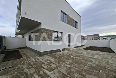 Casă cu 4 camere cu Teren 255 Mp în Central