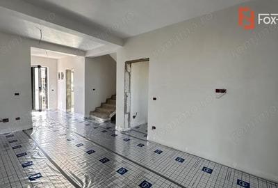 Casă cu 5 camere cu Teren 300 Mp în Moșnița Veche