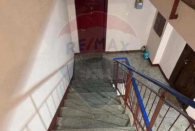 Apartament 3 camere in zona Central (zona OMV) Salonta