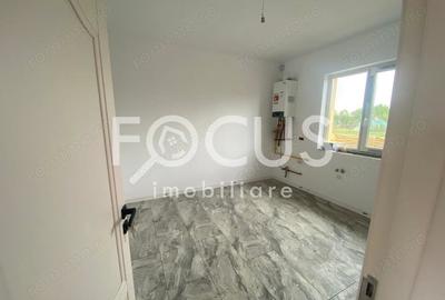 Casă cu 3 camere cu Teren 270 Mp în Central - 2