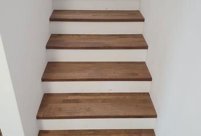 Casă cu 4 camere cu Teren 180 Mp în Central - 1