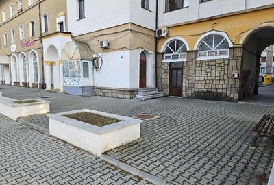 Spațiu comercial, de 50 mp, în Ultracentral - 3