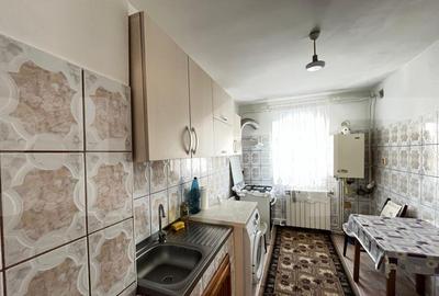 Inchiriere apartament cu 4 camere Boto?ani - 2