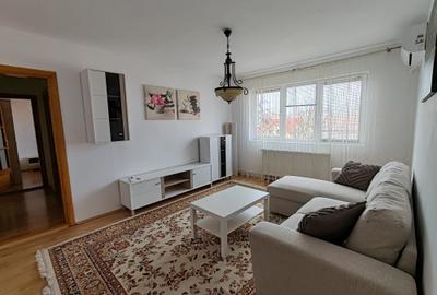 Apartament cu 3 camere semidecomandat, mobilat în Circumvalațiunii - 14