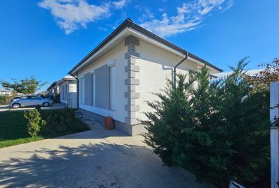 Vila 4 camere | 300mp curte | complex cu bariera - 3