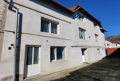 COMISION 0% Casa cu 20 camere, intabulata, utilitati+3.125mp teren in Slimnic - 2