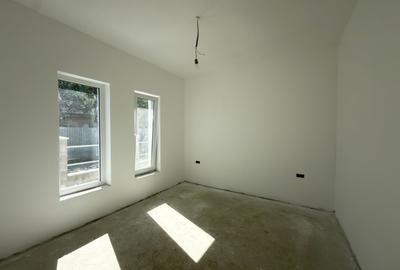 Duplex cu 3 camere cu Canalizare în Utvin - 10