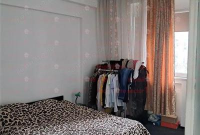 Apartament 4 camere Victoriei Bd. Alexandru Ioan Cuza - Risc 2 seismic Apartament 4 camere Victoriei Bd. Alexandru Ioan Cuza - Risc 2 seismic - 4