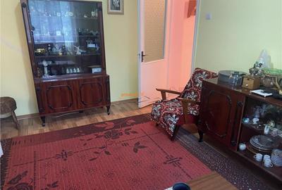 Apartament 2 camere , zona cartier Gara , etaj 1/4 , curat , - 1