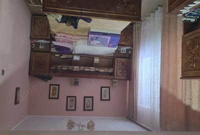 Apartament cu 4 camere decomandat în Central - 1