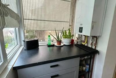 Apartament cu 3 camere decomandat în Aradului