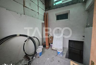 Casă cu 3 camere cu Canalizare în Central - 5