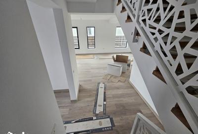 Casă cu 4 camere cu Teren 390 Mp în Ștefănești - 4