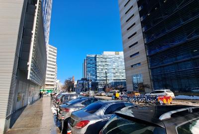 In curand la vanzare! 2 camere P.ta Victoriei et. 1 - 3