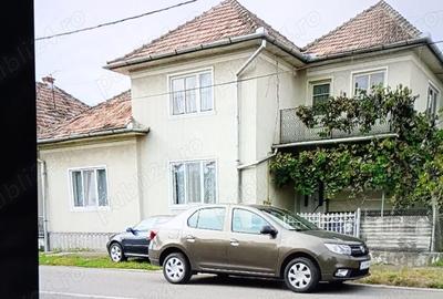 Casă cu Teren 250 Mp în Central - 3