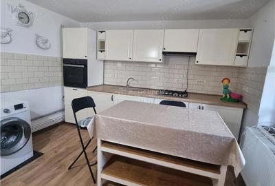 Casă cu Teren 1694 Mp în Nanov - 3