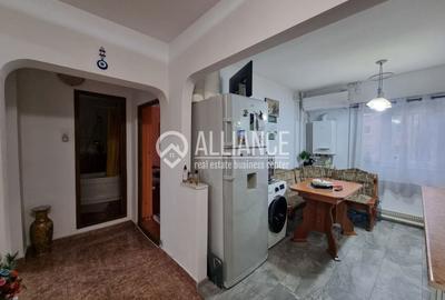 Apartament cu 3 camere decomandat în Inel II