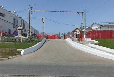 Spațiu comercial, de 10,379 mp, în Central - 13