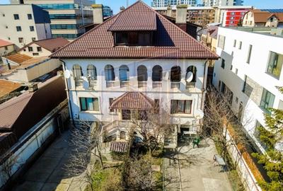 Apartament cu 5 camere decomandat, mobilat în Tei - 1