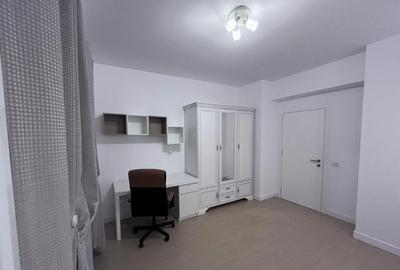 Apartament cu 3 camere decomandat în Podu Roș - 12