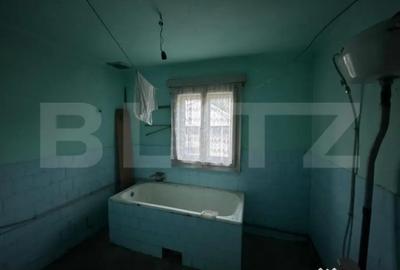 Casă cu 4 camere cu Teren 2000 Mp în Central - 9