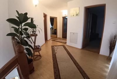 Casă cu 4 camere cu Teren 1000 Mp în Central - 13