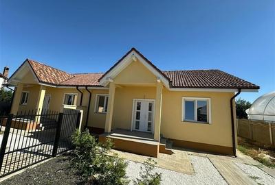 Casă individuală cu 3 camere cu Teren 265 Mp în Exterior Vest - 1