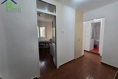 Apartament cu 2 camere decomandat, mobilat în Apărătorii Patriei - 10